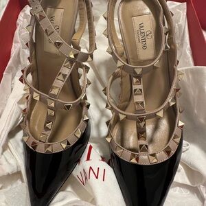 Valentino Garavani Black and Tan Studded Heels